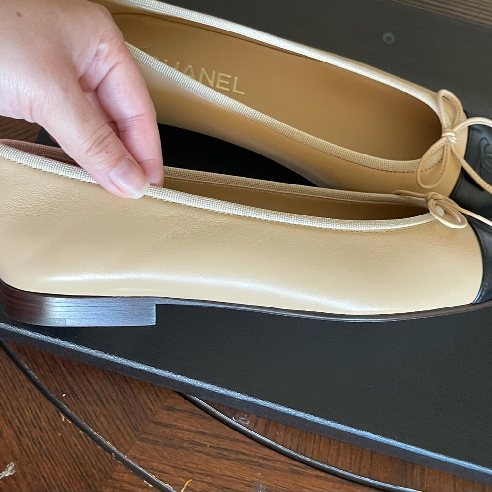 NIB CHANEL Beige Lambskin Cap Toe Ballerina Flats - Picture 8 of 12